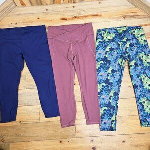 Fabletics Bundle of 3 Leggins Size Large